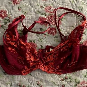 NWOT Free People Lace bra in magenta with design